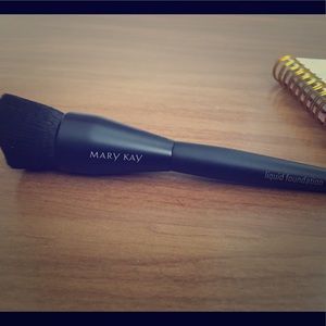 Mary Kay Liquid Foundation Brush
